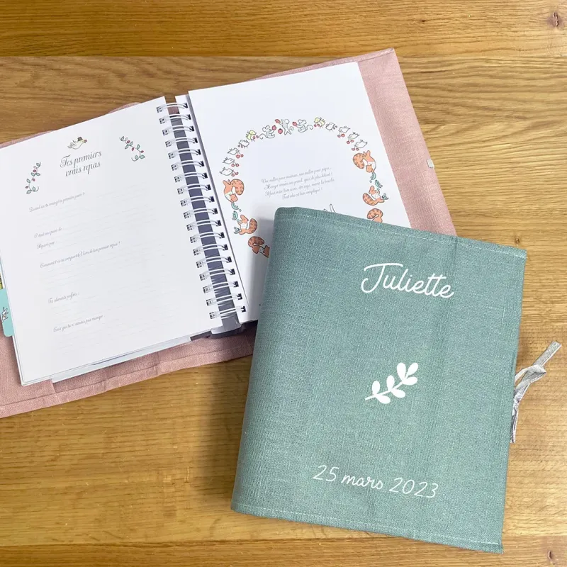 Livre de naissance personnalisé en lin